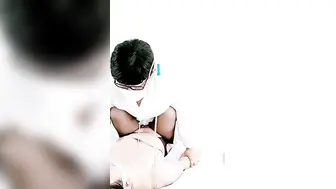 去诊所输液让医生给干了【上篇】露脸大姐姐黑丝情趣被医生按在床上各种爆草抽插，浪荡呻吟被射进骚逼里精液流出