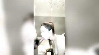 第一美乳超白嫩奶子【啪啪篇】乳晕多是粉的和小男友激情收费房，口活很棒特写深喉，灰丝大屁股爆操小穴，逼逼也是非常粉嫩