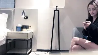 巨乳美女_把我要搞废了受不了了_身材丰腴鲍鱼粉嫩_被肌肉大哥从沙发操到床上_奶子哗哗_骚叫不停