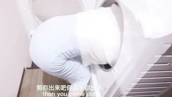 房东修洗衣机