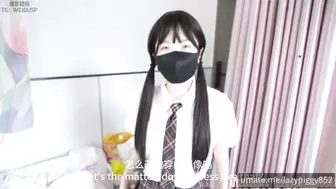 「lazypiggy懶懶豬」《甜美游戏陪玩》，女陪玩玩到一半被强行推倒插入，无套内射白虎嫩穴