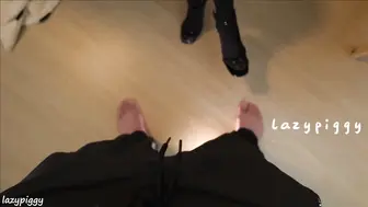 女老板的调教，我用鸡吧提高业绩，一边打电话一边还要被操