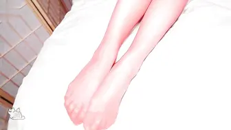 劲爆网红美少女柚子猫红色丝袜学生装诱惑