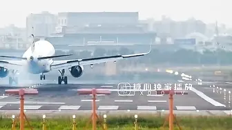 樱空桃桃学姐  出差情缘与女上司の疯狂之夜 包臀黑丝撕裂后入 艹死我了~内射湿嫩肥美蜜鲍