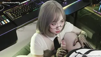 Bunnymiffy米菲兔-AI少女来了！不要打游戏了，跟我一起玩吧-)打游戏时遇到AI少女口交取精!（上篇）