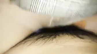 反差情侣 刚下班立马跑去找男友滚床 臣服于自己淫荡的舌技之下，享受这份狂野的口交前戏