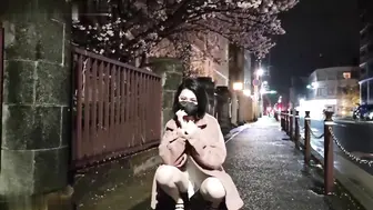 反差网红女神，劲爆身材波涛胸涌