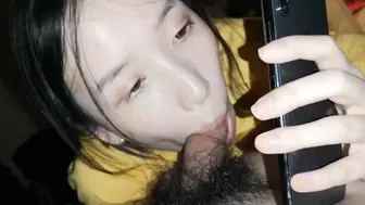 淫荡绿帽人妻 边口边回信息