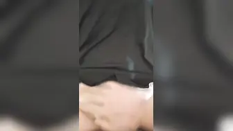 表姐来我家求草，看我不硬，疯狂给我口交，淫语不断，真是又骚又淫，我忍不住要上了她。