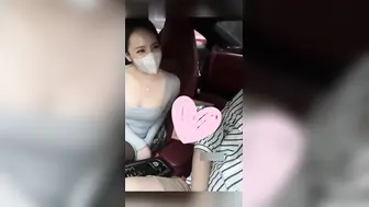 保时捷黑丝销售，为了达成订单车上口交勾引客户，车卖了逼逼也被操舒服了！