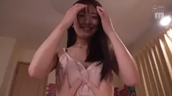 MIDA-623 [中文字幕]得知我正在禁欲的家庭教师樱老师，一脸坏笑地用透出的湿润衣裳诱惑我……「只要是口交的话，就不算出轨哦？」……没想到今晚竟然下起了让人无法回家的豪雨……川口樱