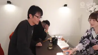 ABF-336 [中文字幕]无码破解 下町老板娘黏糊糊的诱惑酒吧 全是口爆颜射舌吻的甜蜜诱惑让你沉沦 铃村爱里