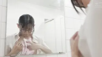 ATID-661 [中文字幕]在拥挤的电车里每天早上被涂上媚药精油，乳头高潮开发后的巨乳OL 梓光莉