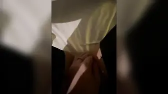 【又是一个以为是真爱得悲惨故事！！！】湖北工业大学学姐「王燕秋」背着异地男友同时被两个金主包养 3p