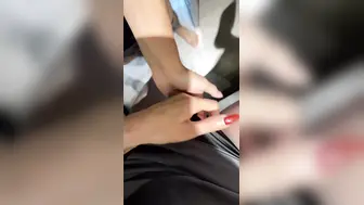 抖音网红叶娇娇户外露出无耻骚黑丝勾引路人做爱请随意内射根本行走的飞机杯