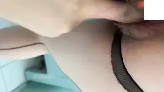 疯传大瓜! 中南海47岁高管女职员出轨男同事8段原版视频 露骨聊天记录网暴疯传