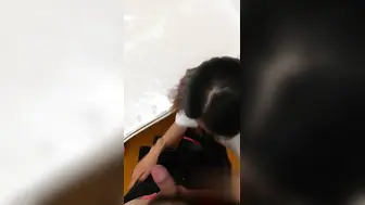 穿着性感的白富美被上门维修师傅诱惑啪啪 “美女多久没做了 想不想啊 哥哥的鸡巴好大好舒服”对白精彩！