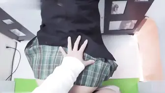 网友求瓜！OF福利姬naomiii想做什么就做什么的人妻，在游戏厅和照相厅被颜射和中出！