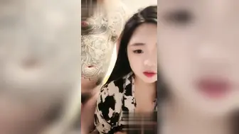 长的甜美骚逼受老罪 超正点的巨乳满背纹身反差精神小妹 被社会小哥哥暴力打桩后入 插的喊先停会！