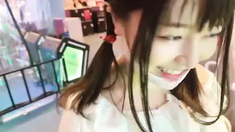 黑料 巨乳少女游戏厅被搭讪在酒店被爆操