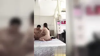 艺术学院舞蹈小美女暑假带学弟男友回家玩操爱 小男友生猛输出很是耐操！