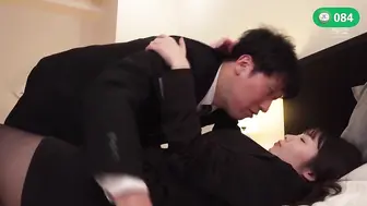 π084 CD很短、续航很长，面对巨乳上司梦乃爱华的处男下属10射定乾坤！