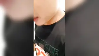 母子乱伦 熟女妈妈和儿子的第一次