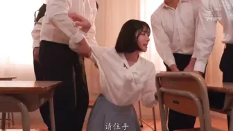 IPZZ-242 [无码中文字幕] 在校实习期间被当成所有人的性奴圈养起来的游泳部指导老师...遭学生集体轮奸的故事 楓カレン