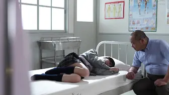 DVAJ-745 [中文字幕] 明明约好了考试结束后去做爱的…她被萝莉控老师下了春药发汗发情受虐狂我学习的时候她整天都在中出 日向由奈